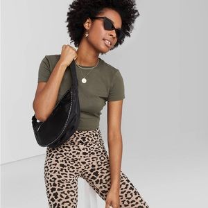 WOMEN’S Olive Army Green Crop Top XL NWT